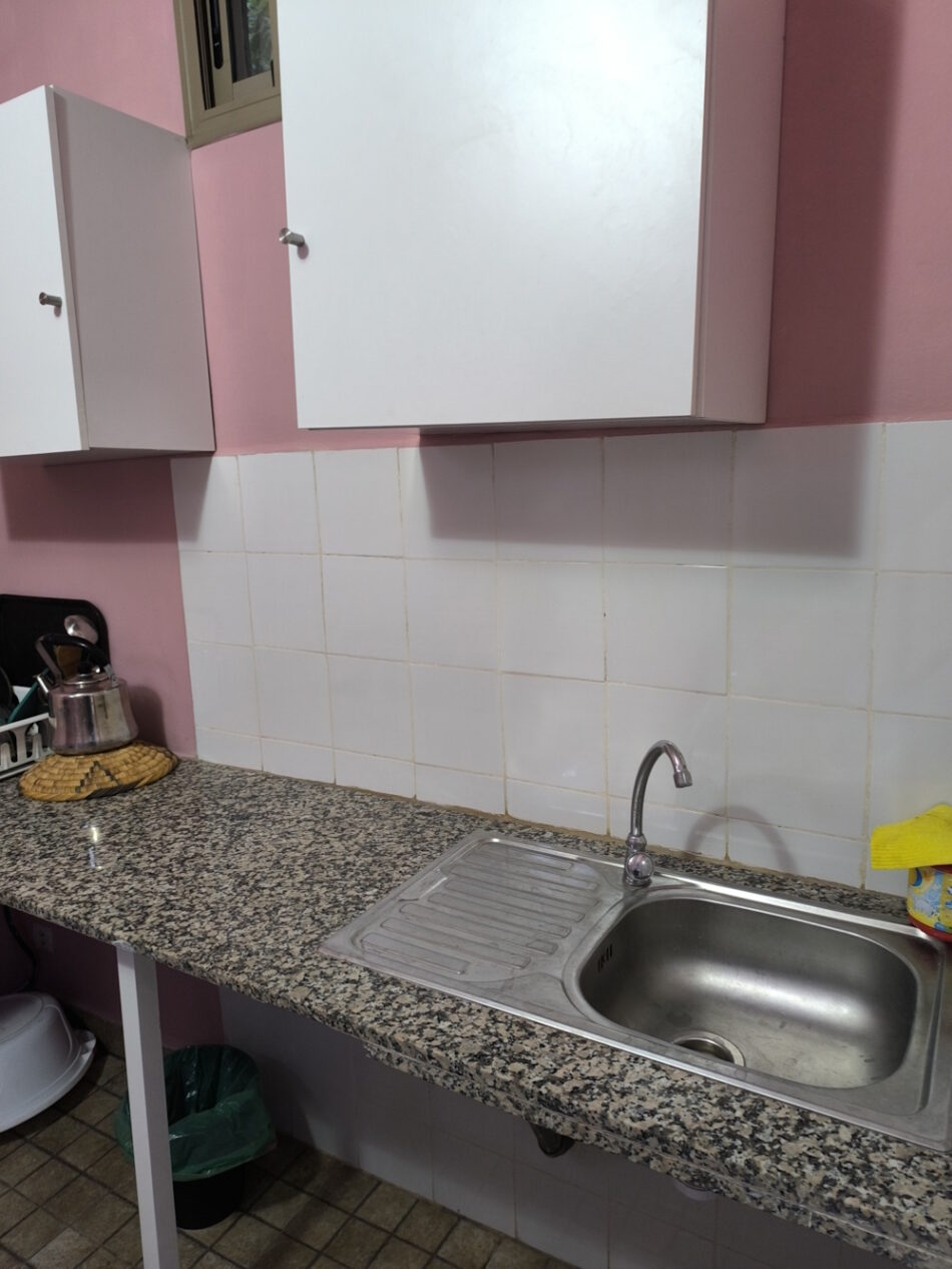 Kitchen sink